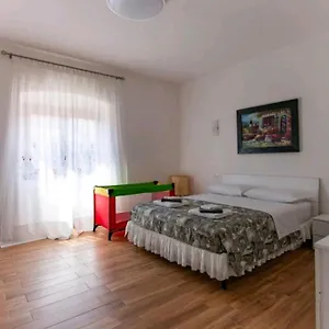 Apartamento Rina's House, La Spezia